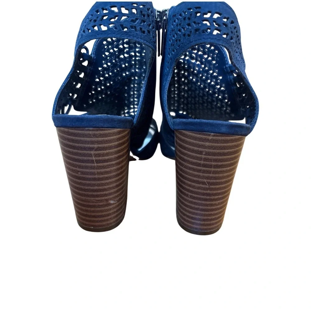 Vince Camuto vince camuto